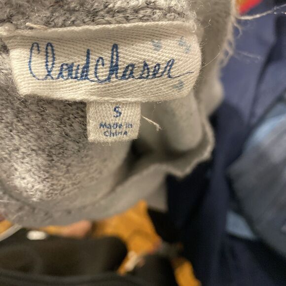 Cloud Chaser Sweater Small Fuzzy Gray Crew Neck Pink Floral Embroidery On Arms - Picture 6 of 7